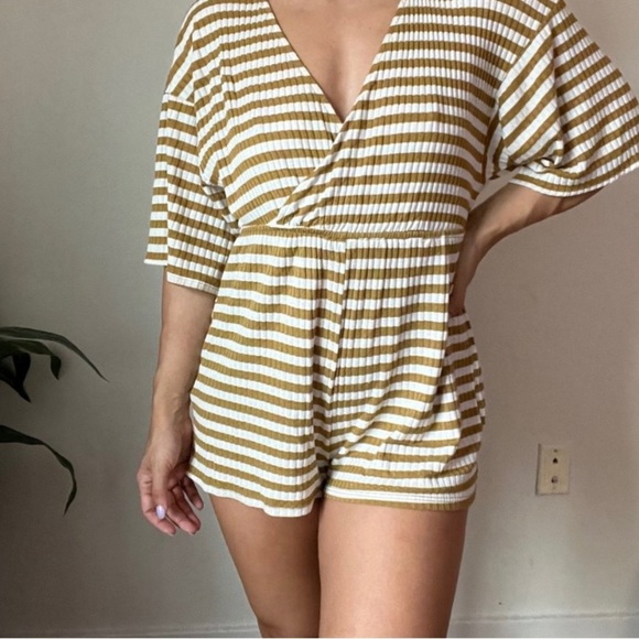 Urban Outfitters romper rib knit maize surplus stripe romper medium - Picture 13 of 13